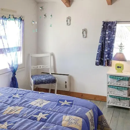 Two-bedroom Holiday In Faute Sur Mer *